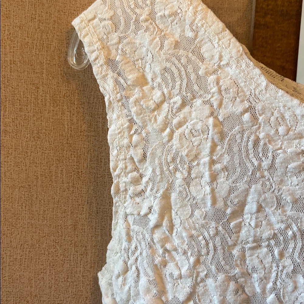 FINAL MARKDOWN U S Boys Elegant White stretch Lace junior Top medium - Picture 2 of 4